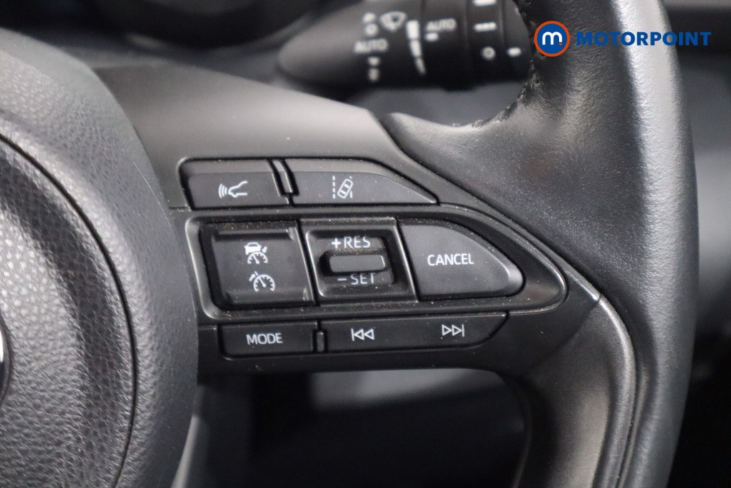 Toyota Yaris Dynamic Automatic Petrol-Electric Hybrid Hatchback - Stock Number (1570014) - 8th supplementary image
