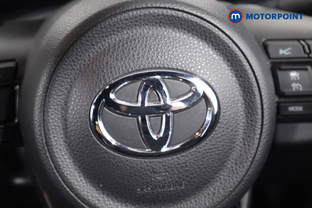 Toyota Yaris Dynamic Automatic Petrol-Electric Hybrid Hatchback - Stock Number (1570014) - 18th supplementary image