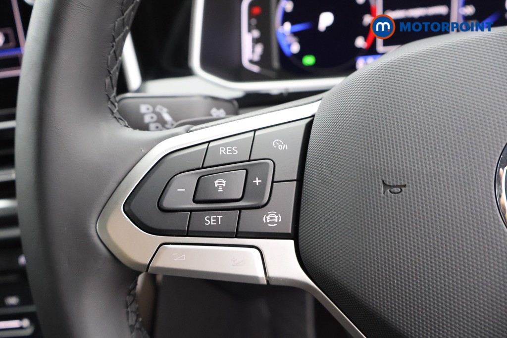 Volkswagen T-Roc R-Line Automatic Petrol SUV - Stock Number (1570038) - 2nd supplementary image