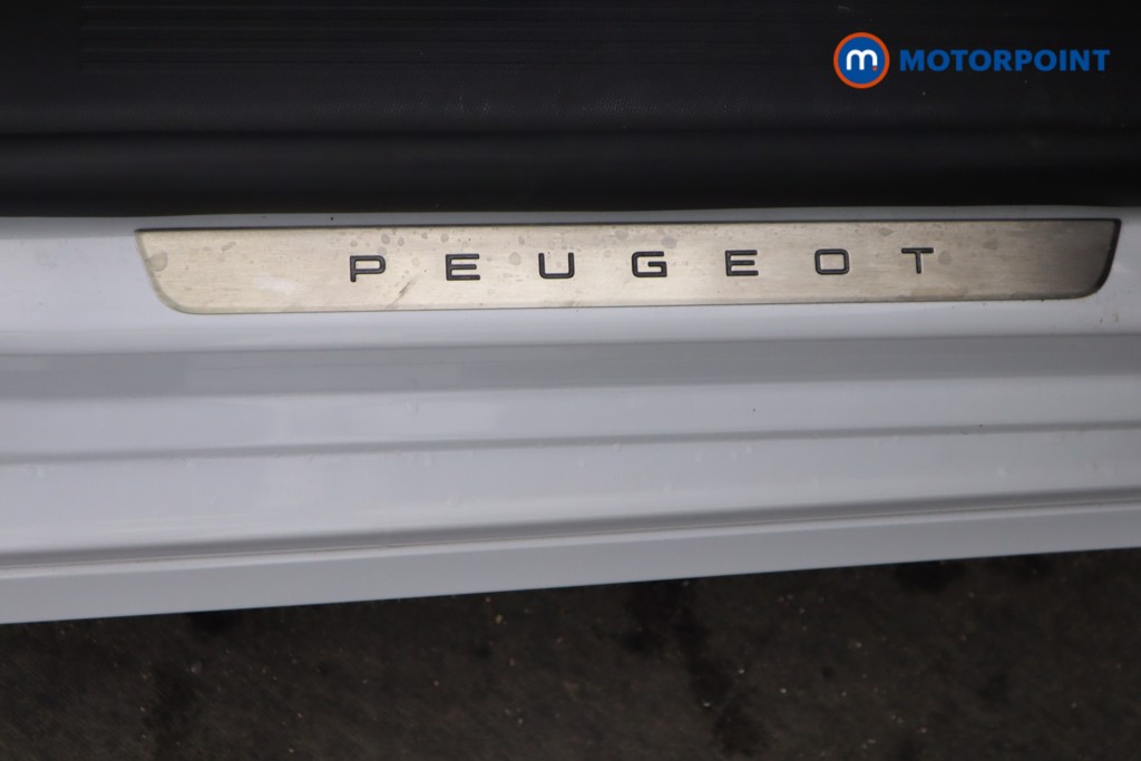 Peugeot 308 GT Automatic Petrol Estate - Stock Number (1570084) - 25th supplementary image