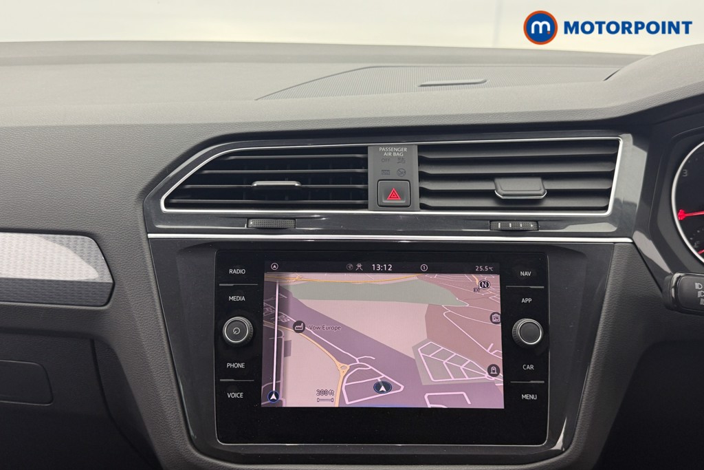 Volkswagen Tiguan Life Manual Petrol SUV - Stock Number (1570139) - 2nd supplementary image