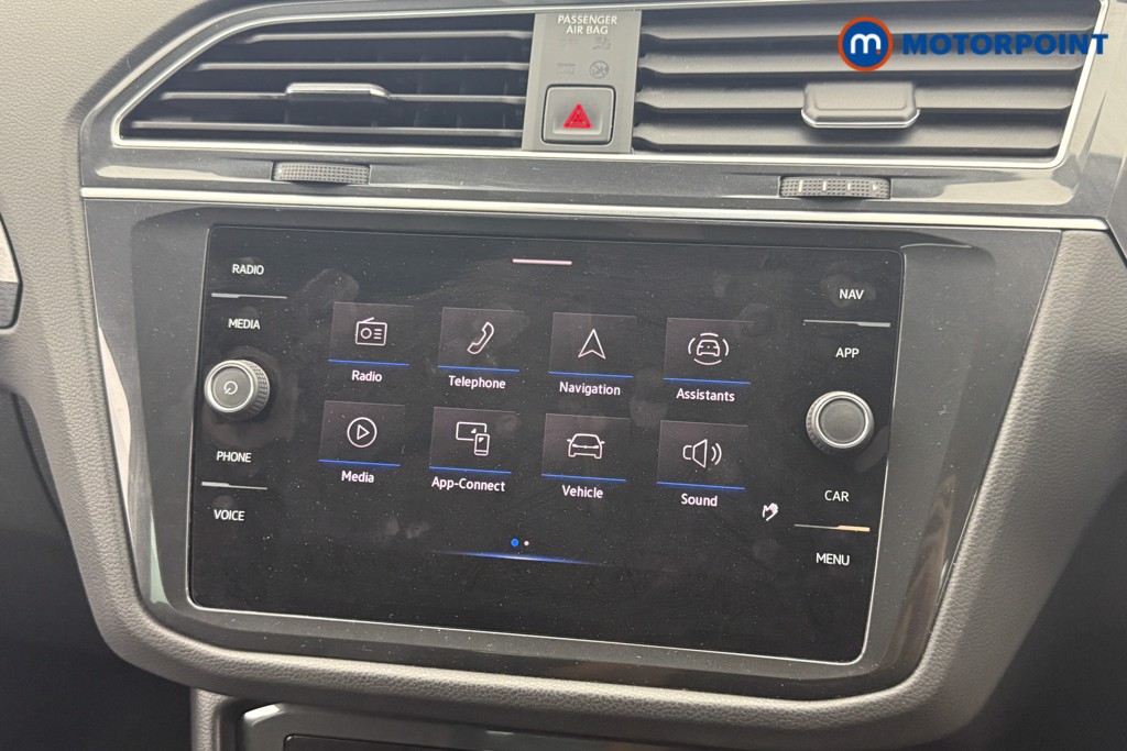 Volkswagen Tiguan Life Manual Petrol SUV - Stock Number (1570139) - 6th supplementary image