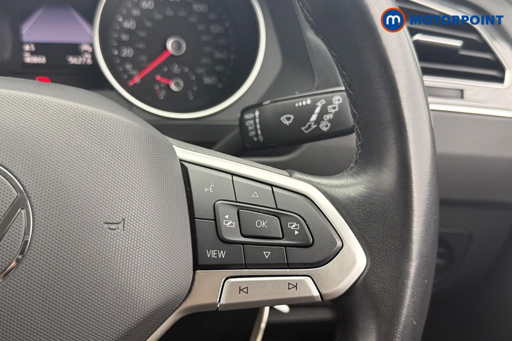 Volkswagen Tiguan Life Manual Petrol SUV - Stock Number (1570139) - 12th supplementary image