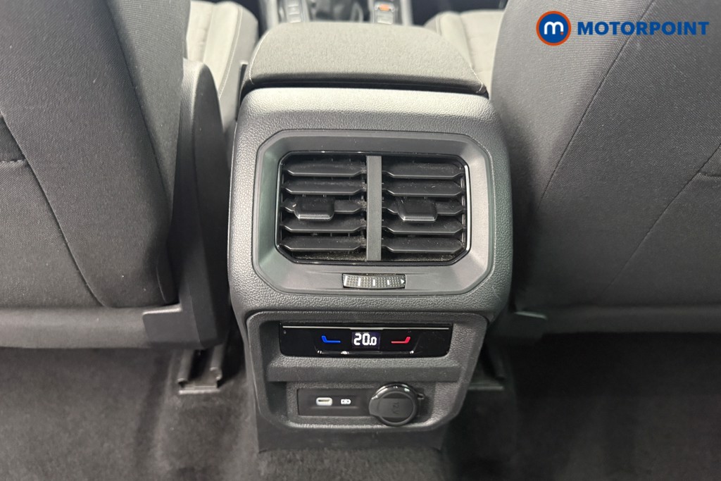 Volkswagen Tiguan Life Manual Petrol SUV - Stock Number (1570139) - 22nd supplementary image