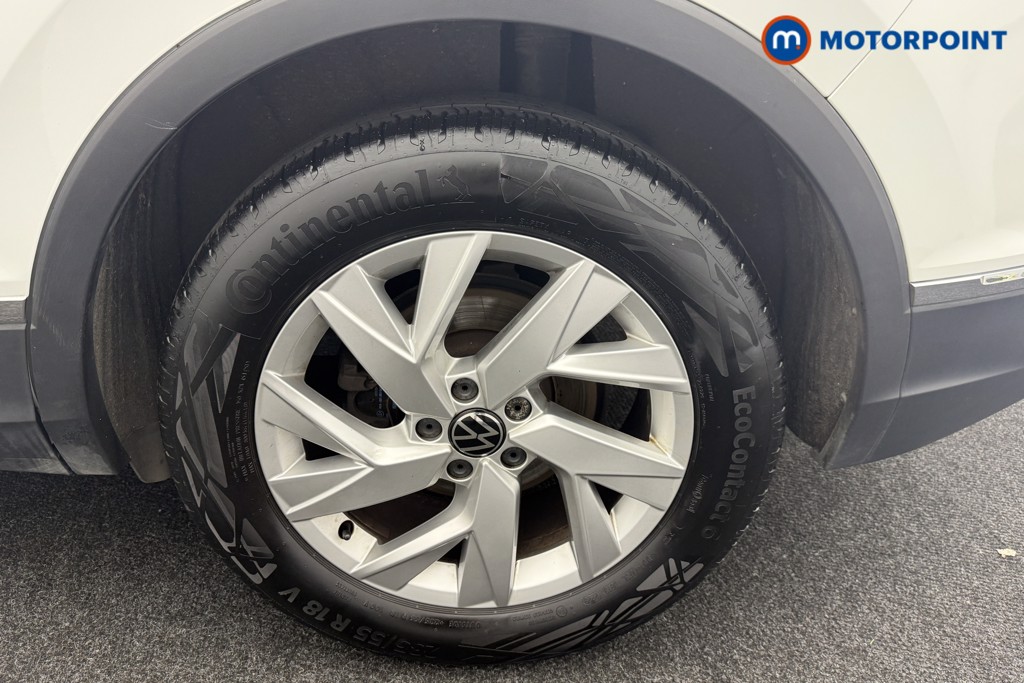 Volkswagen Tiguan Life Manual Petrol SUV - Stock Number (1570139) - 30th supplementary image