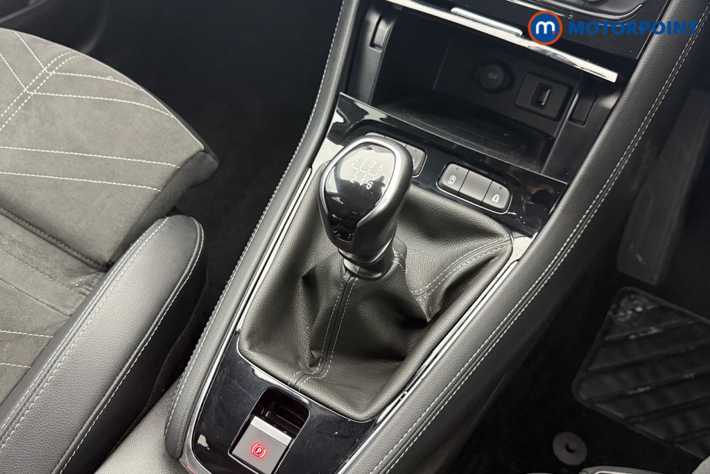 Vauxhall Grandland Ultimate Manual Petrol SUV - Stock Number (1570328) - 5th supplementary image