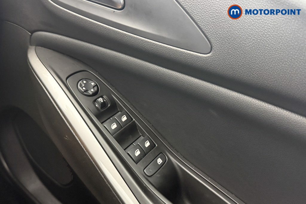 Vauxhall Grandland Ultimate Manual Petrol SUV - Stock Number (1570328) - 14th supplementary image