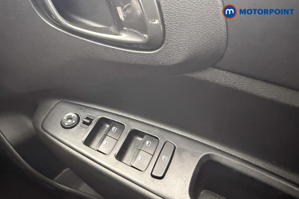 Hyundai I10 Advance Manual Petrol Hatchback - Stock Number (1570700) - 10th supplementary image