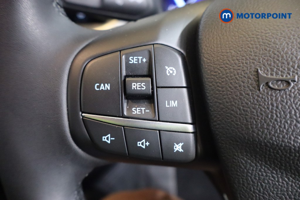 Ford Focus Titanium X Manual Petrol-Electric Hybrid Hatchback - Stock Number (1570783) - 14th supplementary image