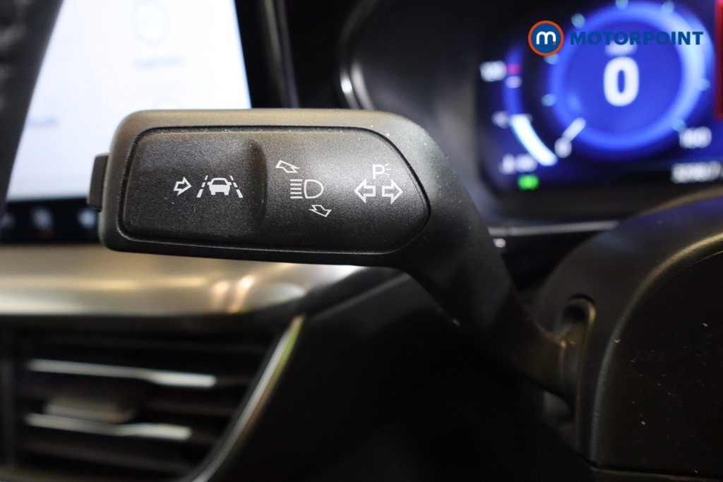 Ford Focus Titanium X Manual Petrol-Electric Hybrid Hatchback - Stock Number (1570783) - 16th supplementary image