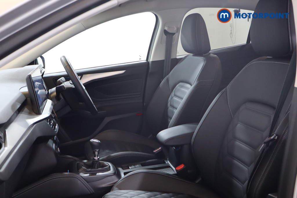 Ford Focus Titanium X Manual Petrol-Electric Hybrid Hatchback - Stock Number (1570783) - 21st supplementary image