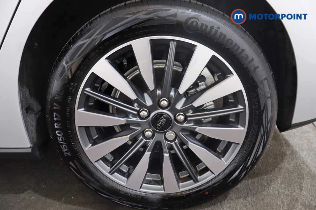 Ford Focus Titanium X Manual Petrol-Electric Hybrid Hatchback - Stock Number (1570783) - 28th supplementary image