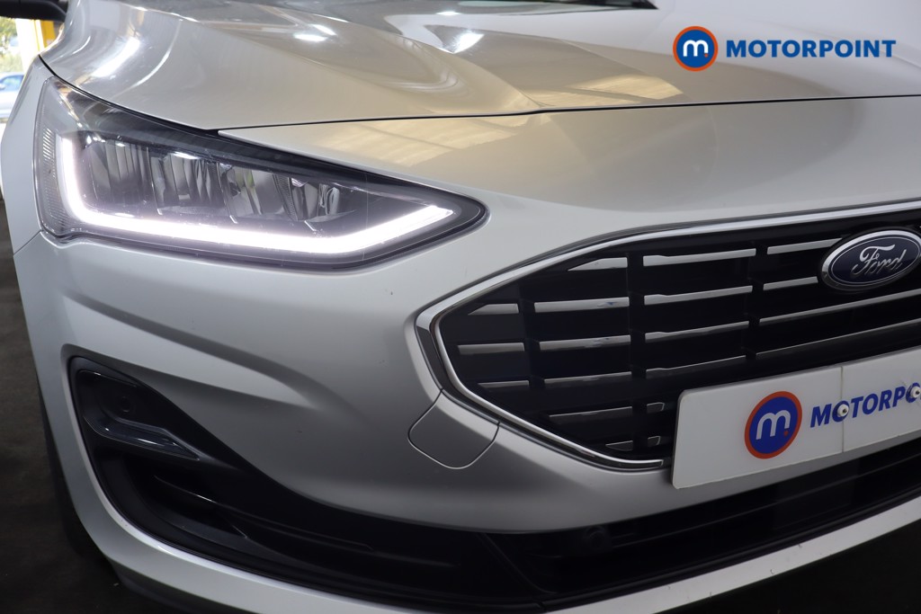 Ford Focus Titanium X Manual Petrol-Electric Hybrid Hatchback - Stock Number (1570783) - 29th supplementary image
