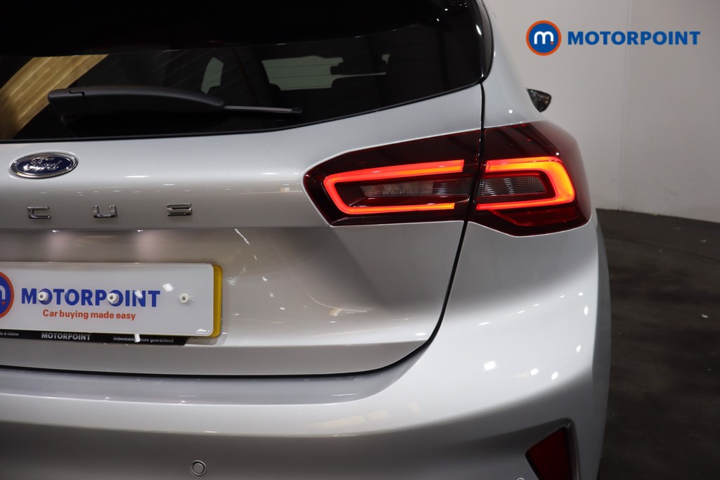 Ford Focus Titanium X Manual Petrol-Electric Hybrid Hatchback - Stock Number (1570783) - 30th supplementary image