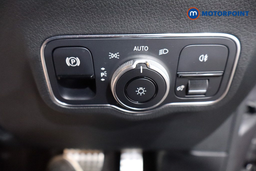 Mercedes-Benz GLA Amg Line Automatic Petrol SUV - Stock Number (1570844) - 23rd supplementary image