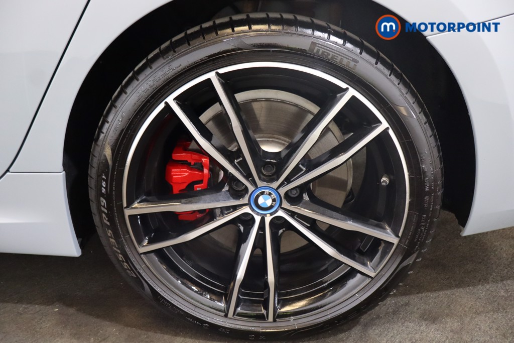 BMW 3 Series M Sport Automatic Petrol Plug-In Hybrid Saloon - Stock Number (1571191) - 30th supplementary image