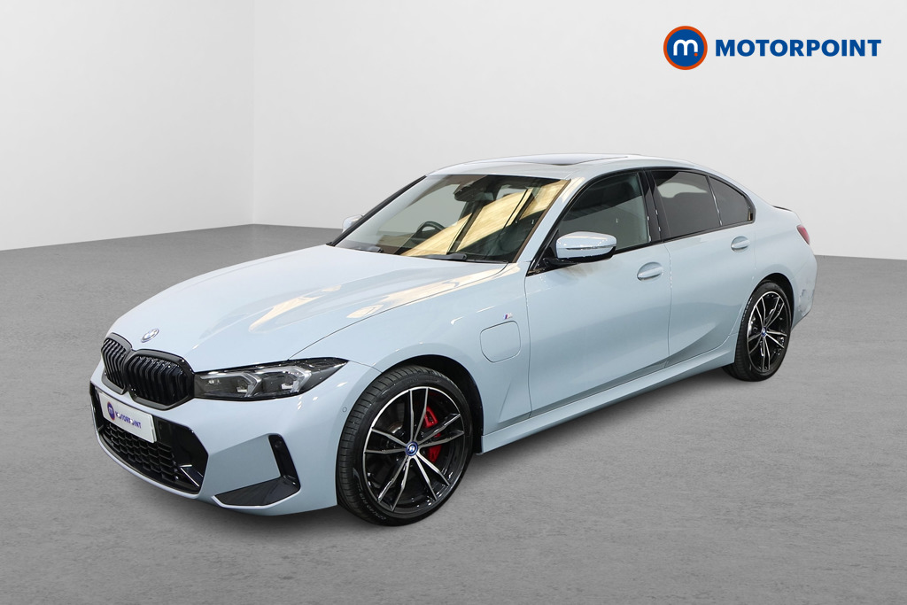 BMW 3 Series M Sport Automatic Petrol Plug-In Hybrid Saloon - Stock Number (1571191) - Passenger side front corner