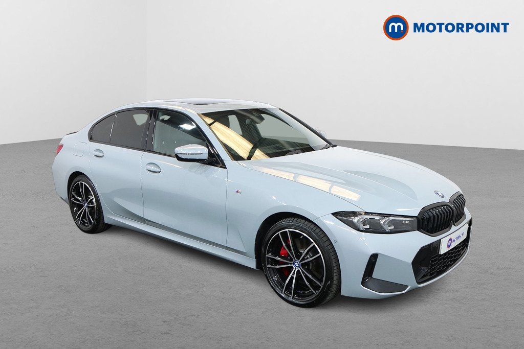 BMW 3 Series M Sport Automatic Petrol Plug-In Hybrid Saloon - Stock Number (1571191) - Drivers side front corner