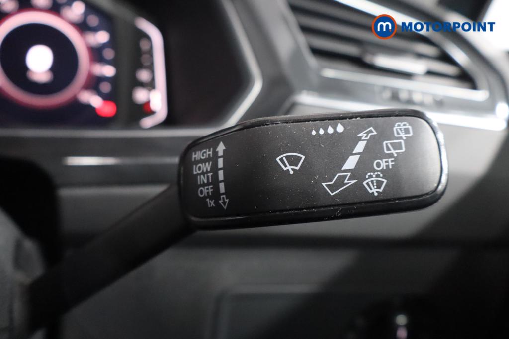 Volkswagen Tiguan Elegance Automatic Petrol Plug-In Hybrid SUV - Stock Number (1524362) - 9th supplementary image