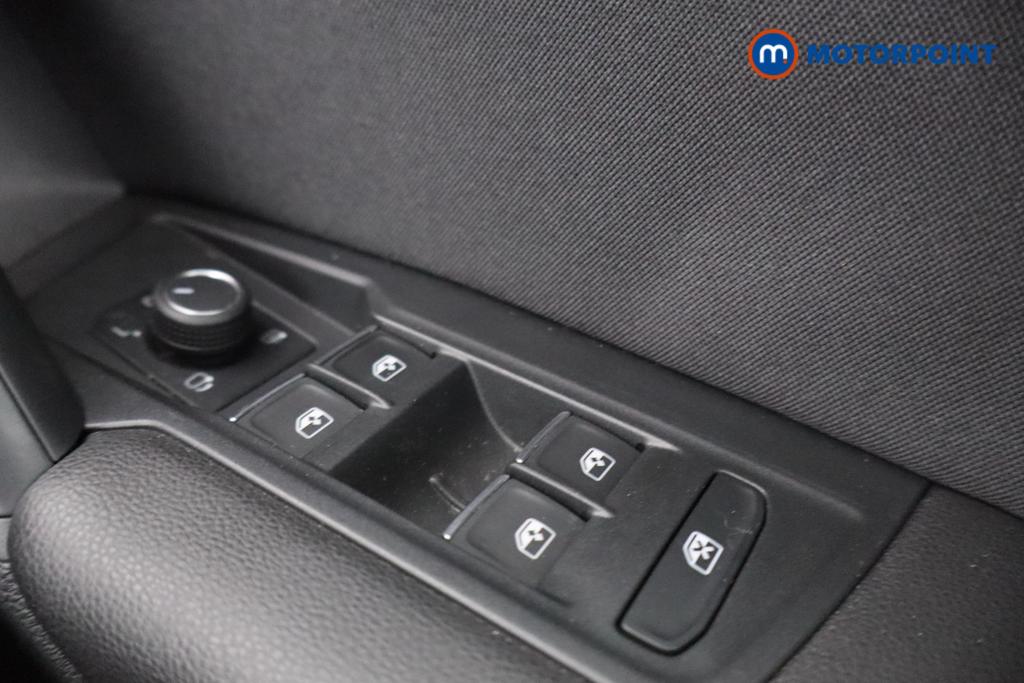 Volkswagen Tiguan Elegance Automatic Petrol Plug-In Hybrid SUV - Stock Number (1524362) - 11th supplementary image