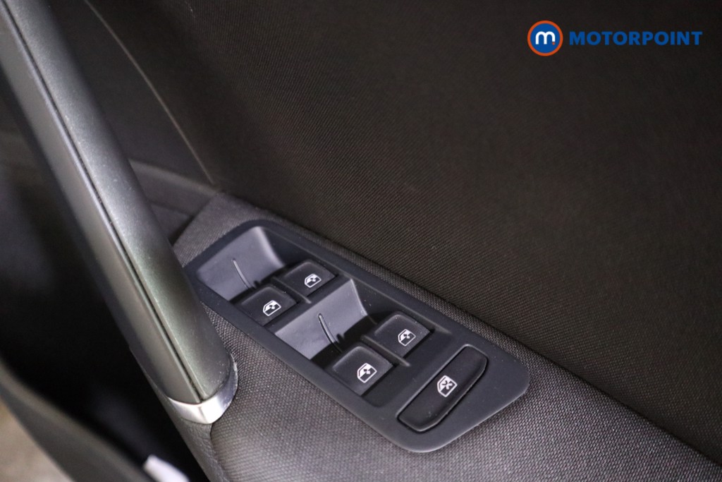Volkswagen Golf SE Manual Petrol Hatchback - Stock Number (1544760) - 11th supplementary image