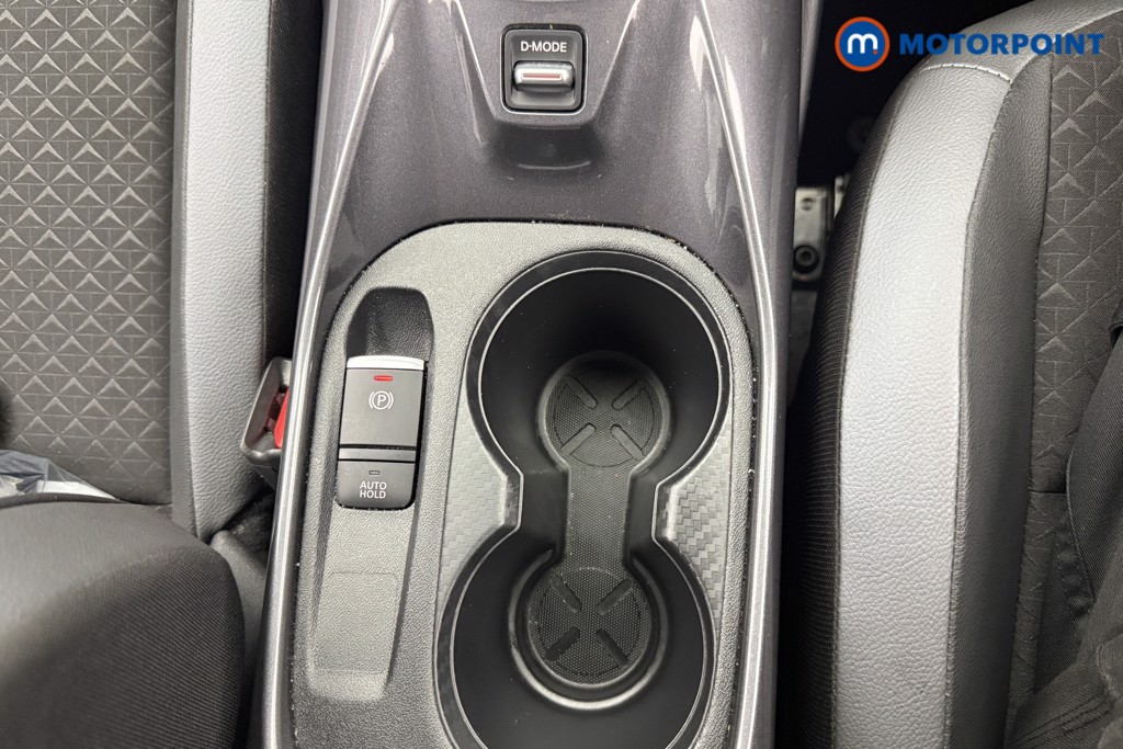 Nissan Juke N-Connecta Automatic Petrol SUV - Stock Number (1545554) - 6th supplementary image