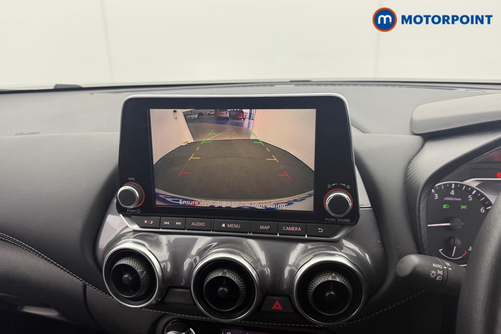 Nissan Juke N-Connecta Automatic Petrol SUV - Stock Number (1545554) - 9th supplementary image
