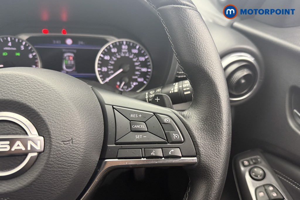Nissan Juke N-Connecta Automatic Petrol SUV - Stock Number (1545554) - 11th supplementary image