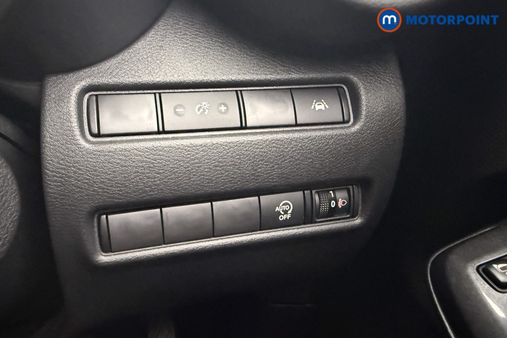 Nissan Juke N-Connecta Automatic Petrol SUV - Stock Number (1545554) - 12th supplementary image