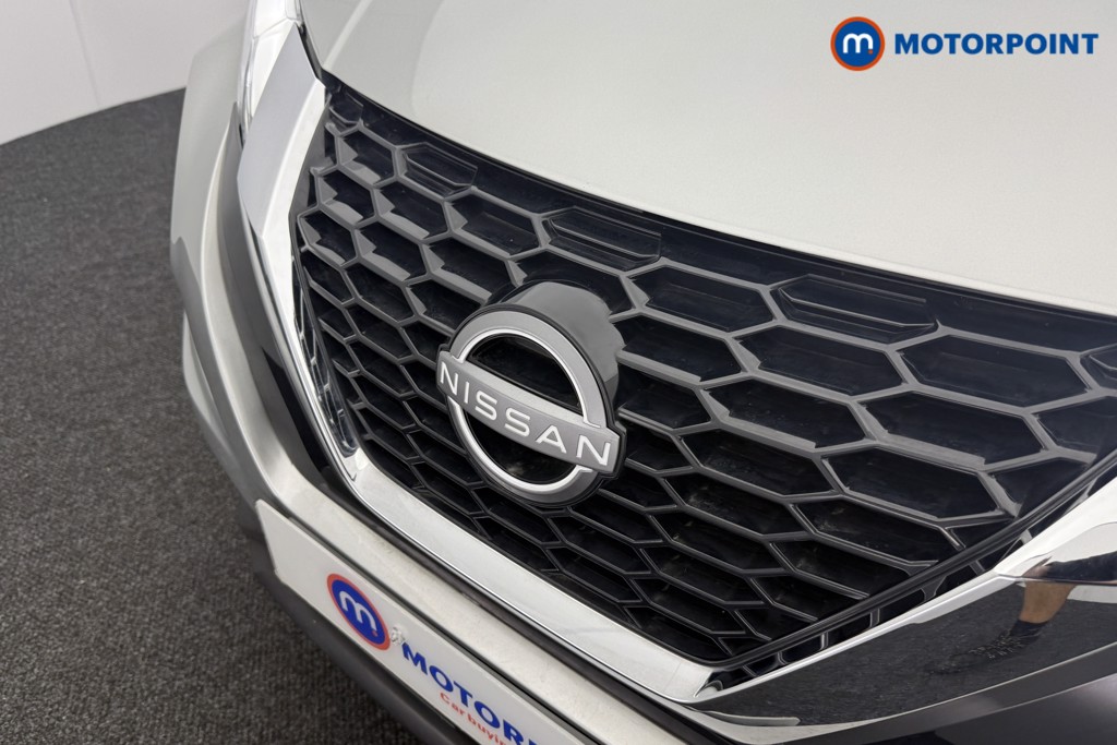 Nissan Juke N-Connecta Automatic Petrol SUV - Stock Number (1545554) - 17th supplementary image