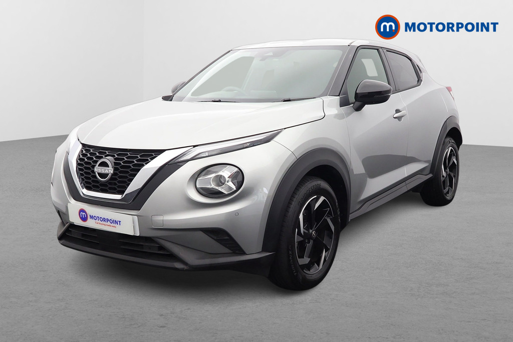 Nissan Juke N-Connecta Automatic Petrol SUV - Stock Number (1545554) - Passenger side front corner
