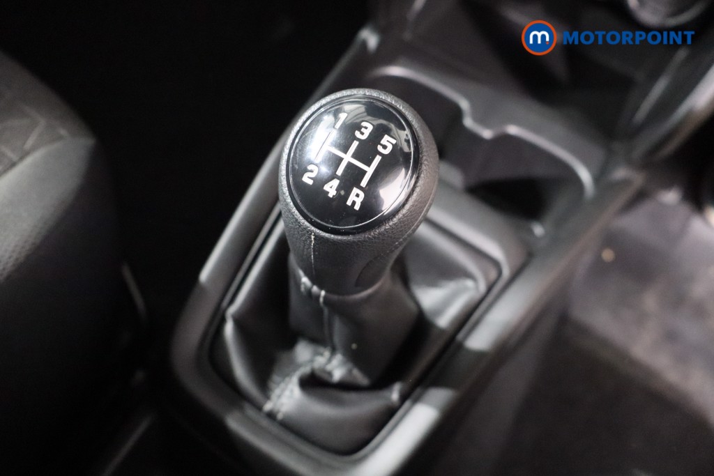 Suzuki Swift Motion Manual Petrol-Electric Hybrid Hatchback - Stock Number (1548915) - 14th supplementary image