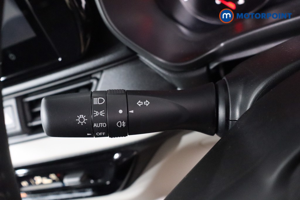 Suzuki Swift Motion Manual Petrol-Electric Hybrid Hatchback - Stock Number (1548915) - 20th supplementary image