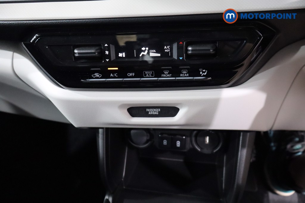 Suzuki Swift Motion Manual Petrol-Electric Hybrid Hatchback - Stock Number (1548915) - 21st supplementary image