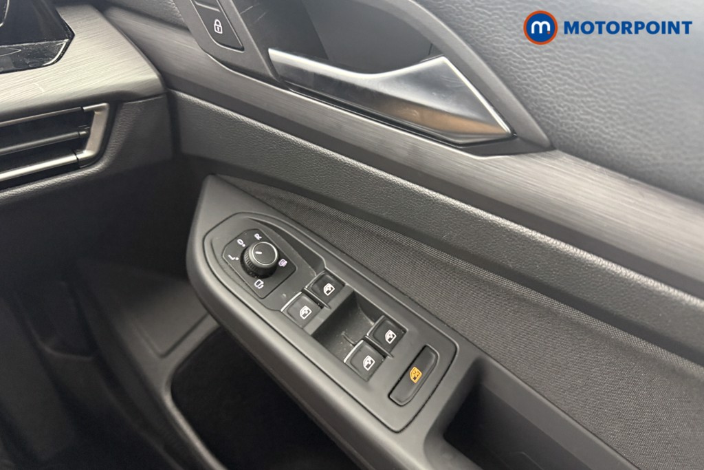 Volkswagen Golf Style Manual Petrol Hatchback - Stock Number (1552833) - 12th supplementary image