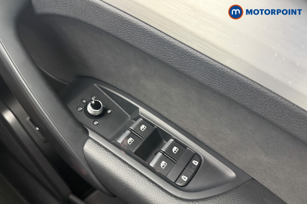 Audi Q5 S Line Automatic Diesel SUV - Stock Number (1559710) - 11th supplementary image