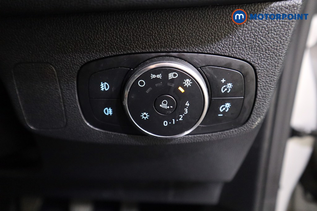Ford Focus Active Manual Petrol Hatchback - Stock Number (1560283) - 9th supplementary image