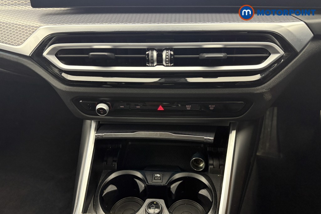 BMW 3 Series M Sport Automatic Petrol Plug-In Hybrid Estate - Stock Number (1560988) - 4th supplementary image