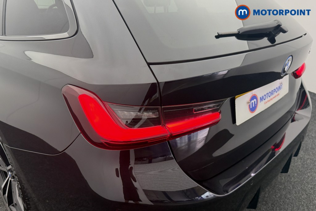 BMW 3 Series M Sport Automatic Petrol Plug-In Hybrid Estate - Stock Number (1560988) - 22nd supplementary image