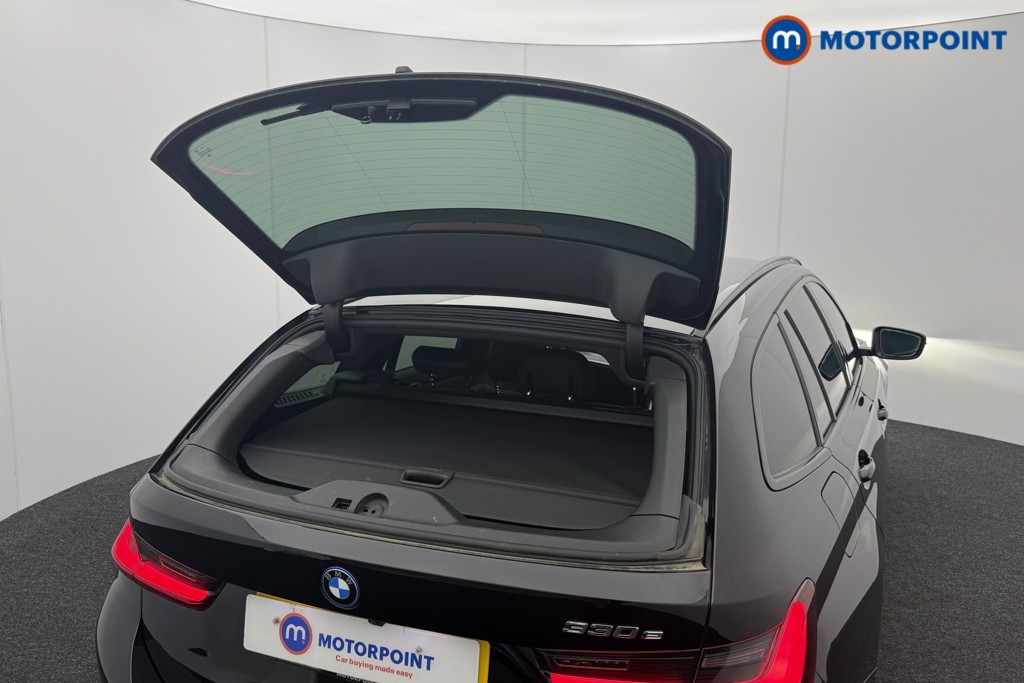 BMW 3 Series M Sport Automatic Petrol Plug-In Hybrid Estate - Stock Number (1560988) - 25th supplementary image