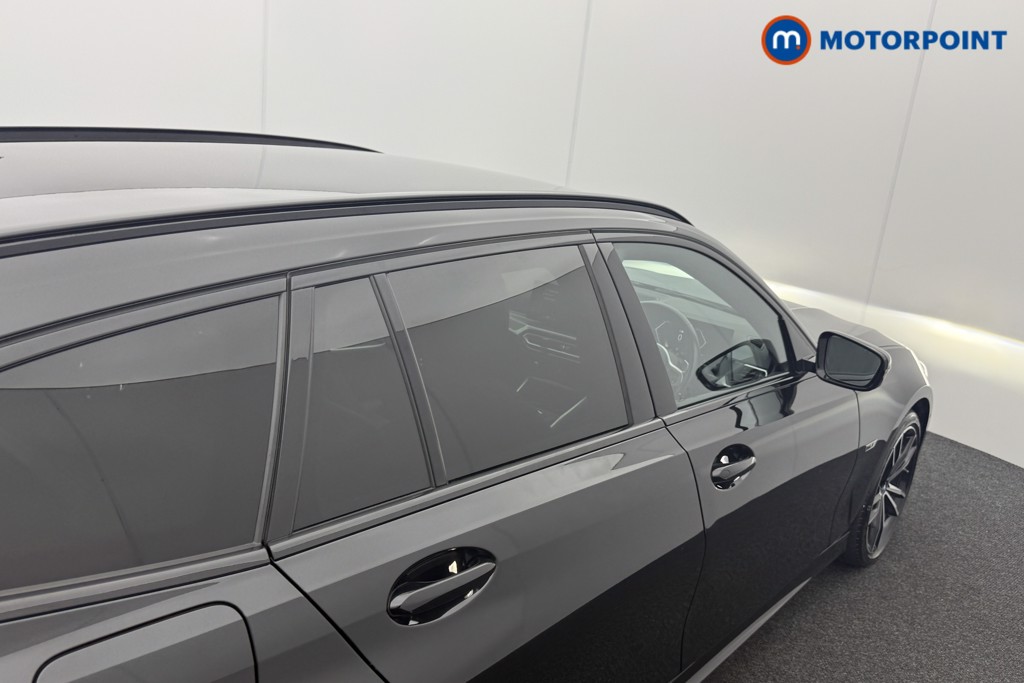 BMW 3 Series M Sport Automatic Petrol Plug-In Hybrid Estate - Stock Number (1560988) - 28th supplementary image