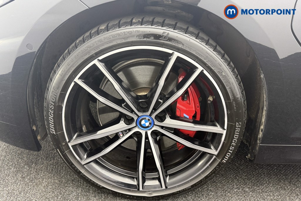 BMW 3 Series M Sport Automatic Petrol Plug-In Hybrid Estate - Stock Number (1560988) - 30th supplementary image
