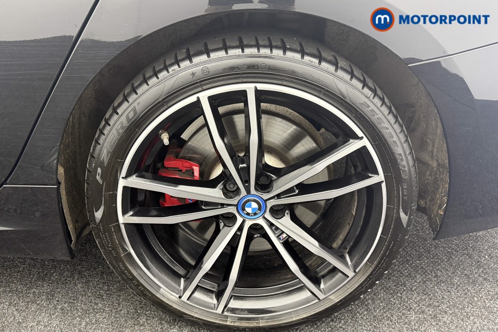 BMW 3 Series M Sport Automatic Petrol Plug-In Hybrid Estate - Stock Number (1560988) - 31st supplementary image