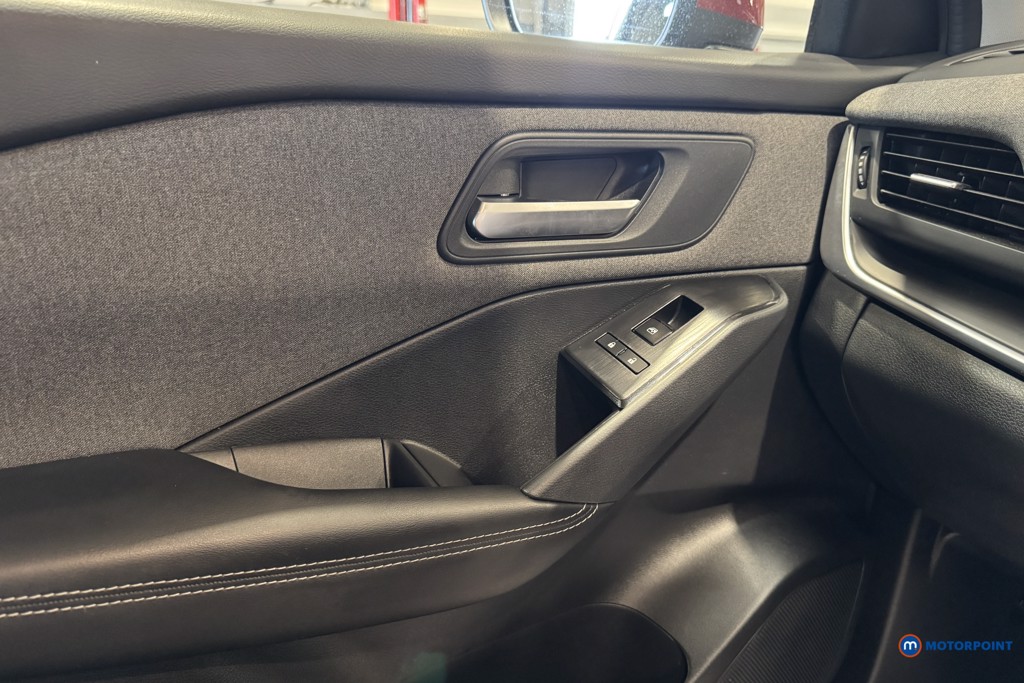 Nissan Qashqai Acenta Premium Manual Petrol SUV - Stock Number (1562325) - 3rd supplementary image