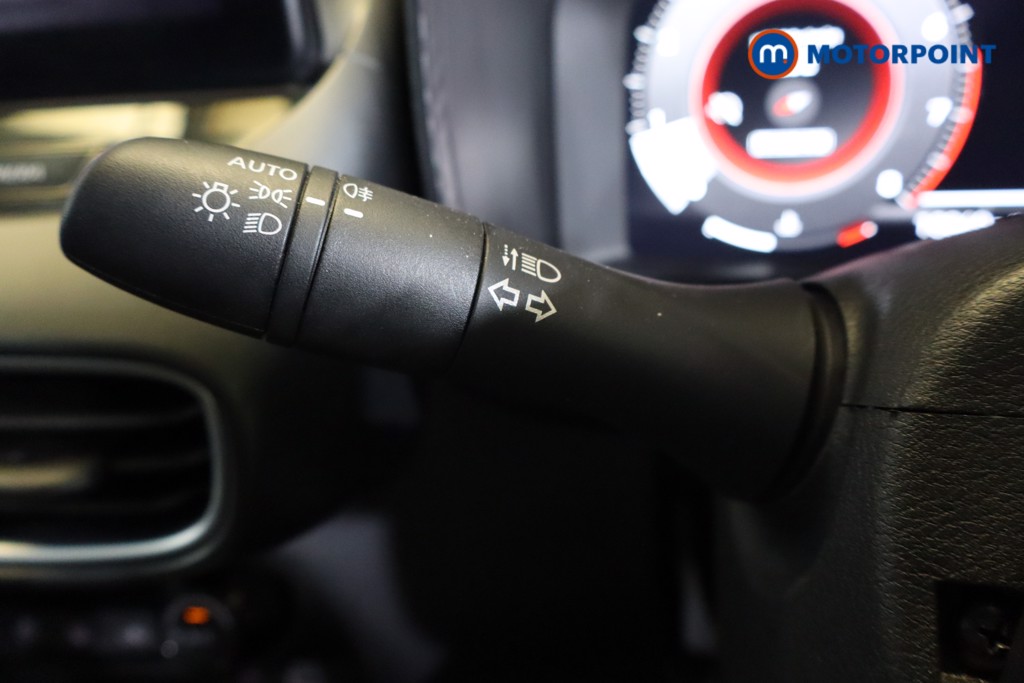 Nissan Juke N-Connecta Manual Petrol SUV - Stock Number (1563453) - 16th supplementary image