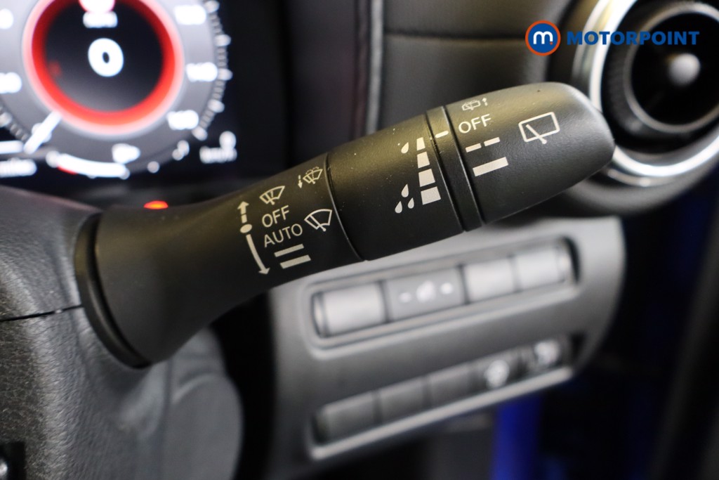 Nissan Juke N-Connecta Manual Petrol SUV - Stock Number (1563453) - 17th supplementary image