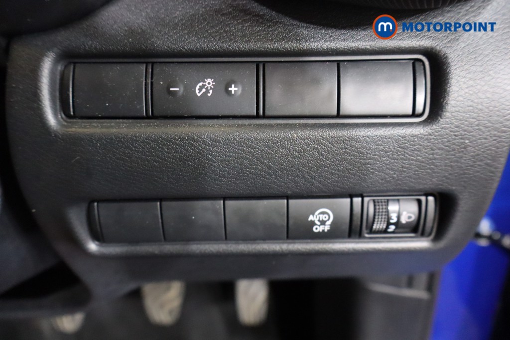 Nissan Juke N-Connecta Manual Petrol SUV - Stock Number (1563453) - 18th supplementary image