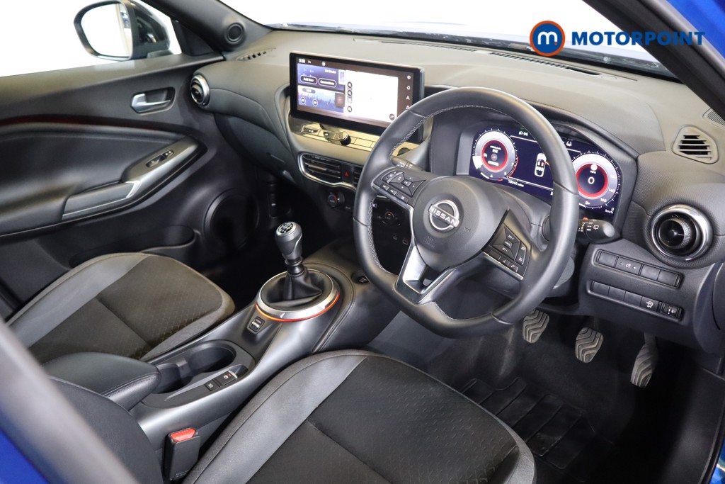 Nissan Juke N-Connecta Manual Petrol SUV - Stock Number (1563453) - 1st supplementary image