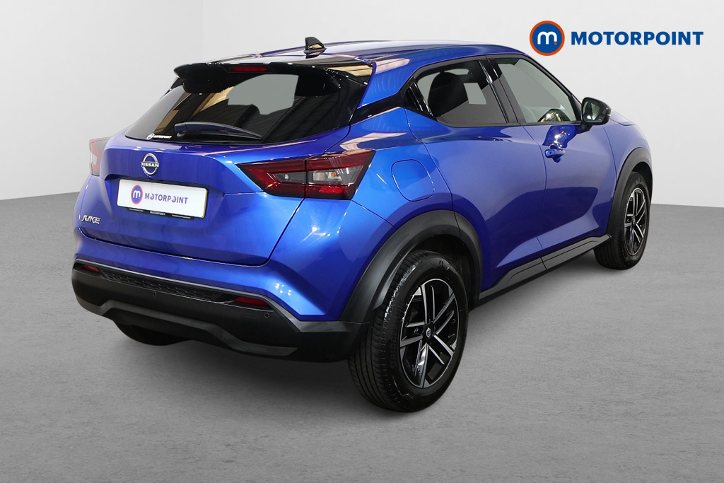 Nissan Juke N-Connecta Manual Petrol SUV - Stock Number (1563453) - Drivers side rear corner