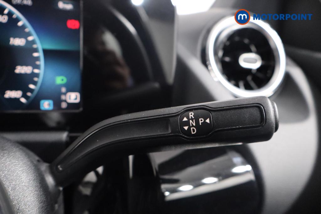 Mercedes-Benz B Class Sport Automatic Diesel Hatchback - Stock Number (1563551) - 9th supplementary image
